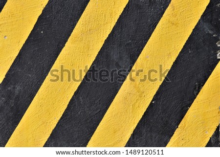 "zebra" - strips of black and yellow