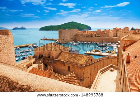 Port of Dubrovnik from the old city walls Royalty-Free Stock Photo #148995788