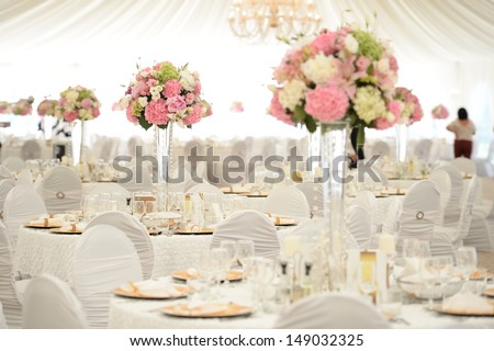 Beautiful flowers on table in wedding day Royalty-Free Stock Photo #149032325