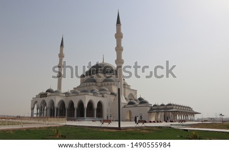 sharjah new construction mosque UAE  Royalty-Free Stock Photo #1490555984