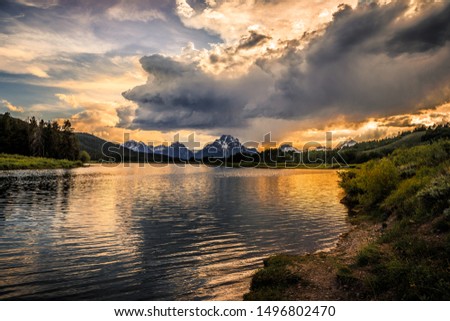 Sunset on Oxbow Bend in Grand Teton National Park, Wyoming