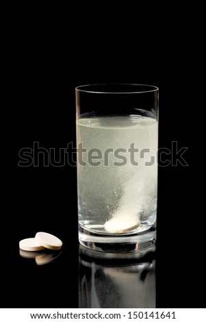 Tablet dssolving in water