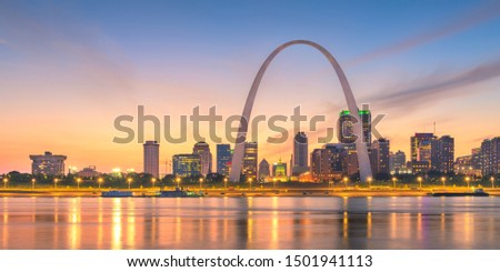 St. Louis, Missouri, USA downtown cityscape on the river at dusk. Royalty-Free Stock Photo #1501941113