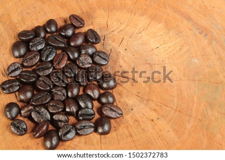 roasted coffee beans with copyspace