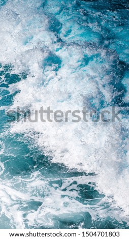 Bubbling sea water in waves