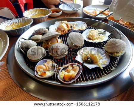 This picture is grilled clam. 