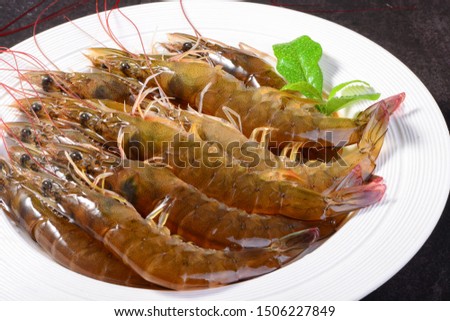 Fresh base shrimp with fresh aquatic products