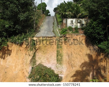 Manaus, March 25, 2008 "Cidade de Deus" Amazonas, Brazil. Landslide caused by heavy rains with crater formation in a street in Manaus.