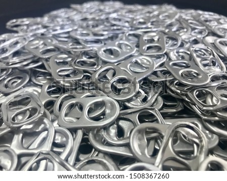 image of close up of aluminum foil ring