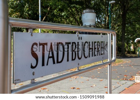 sign in German - Stadtbuecherei. that meants town library