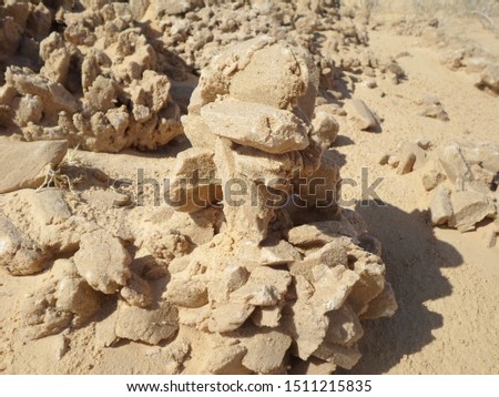 Beatiful desert sahara rock stones & roses
