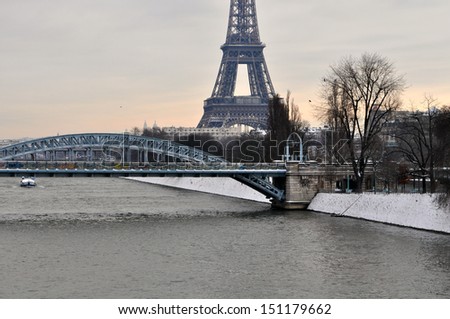 Grey Christmas day in Paris