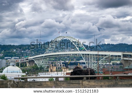 Historic Fremont Bridge (Interstate 405 Bridge) in Portland, Oregon, USA