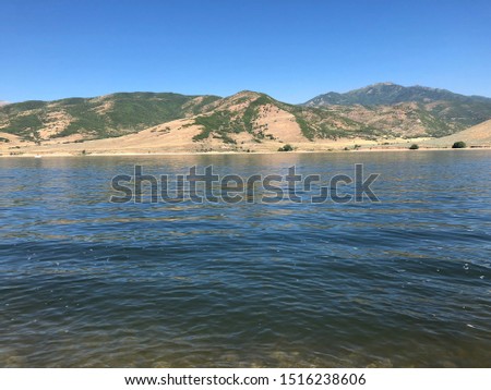 Beautiful blue lake in Utah valley