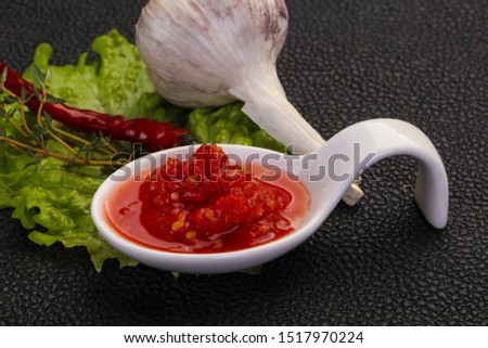 Spicy tomato, horse radish and garlic sauce 