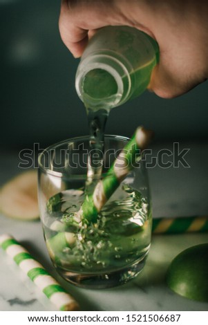 Green Apple Cocktail With Biscuits