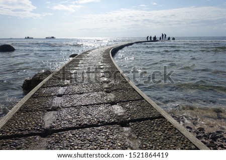 A pathway which is used for diver who are about to explore the underworld.