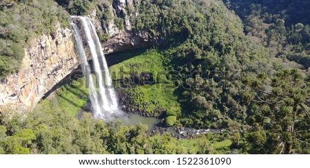 
A panorama of the Caracol Waterfall seen from the Caracol Park Lookout, where you can have a privileged view of the waterfall, valley and native forest.