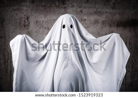 Fat ghost in a sheet 