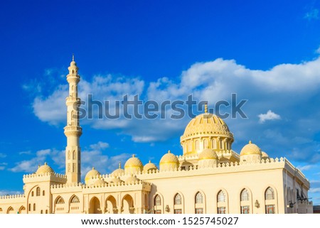 Mosque El Mina Masjid in Hurghada city, Egypt