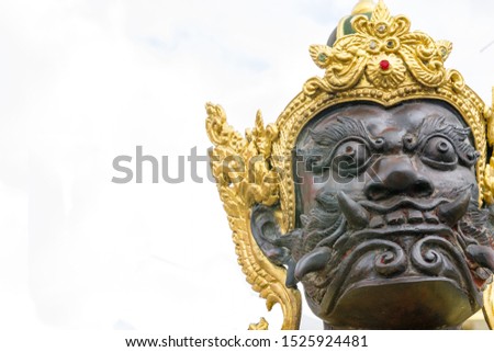 Sacred statues that Thai people respect
