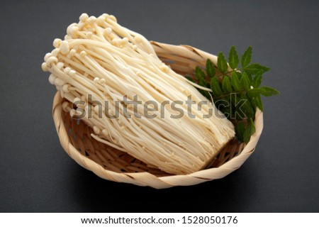 This is a picture of Enoki mushroom.