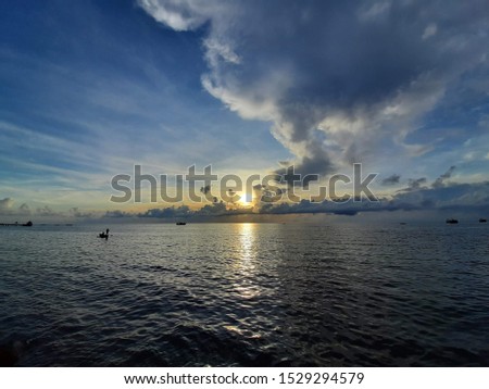 nature pic with sea and beach scene