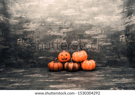 Halloween pumpkin head textured background