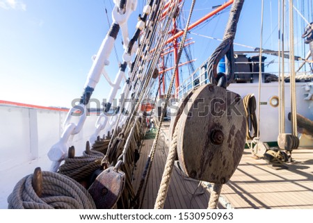 mast of a sailing ship