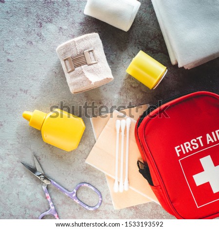 Top view first aid kit bag,Primary nursing equipment
