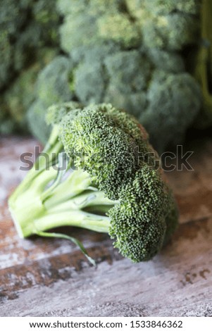 Raw broccoli heads. Raw broccoli. Harvest broccoli. Selective focus. Macro.