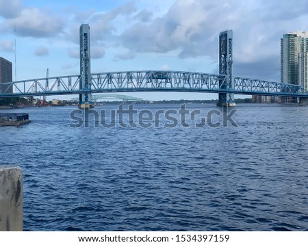 bridge over the river in Jacksonville, Florida
