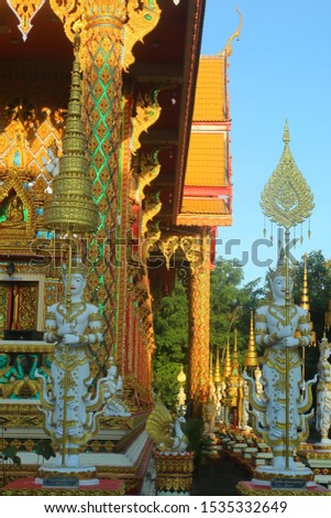 
Golden temple pictures With the light shining in the morning, "Wat Sri Saeng Thong" in Ubon Ratchathani, Thailand.