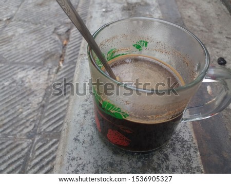 natural coffee brewed in a glass