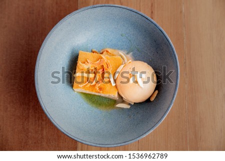 Ice cream Thai tea with Rice Vermicelli