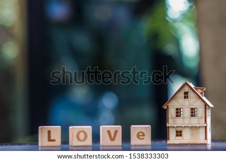 Soft Focus,The idea of giving love and confidence to his lover and the promise to give stability to the family by building a house and giving time to the lover forever.Symbols of love and gift giving