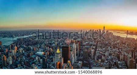 New York, the iconic Manhattan skyline from the empire state building