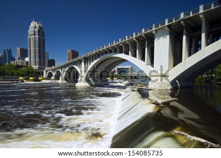 Third Avenue Bridge above Saint Anthony Falls. Minneapolis, Minnesota, USA 
