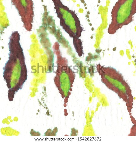Camo tie dye sumi watercolor fragment. Interior decor tracery. Naif ink splashes effect interior print pattern. Bizzare natural wallpaper.