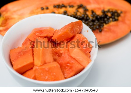 close photograph of fresh papaya