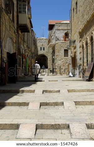 alley in the old city jerusalem