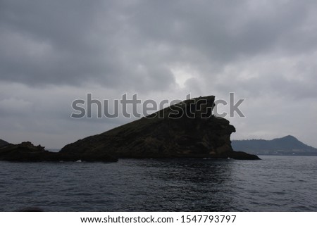 Eagle shape rock near Chaqwido island