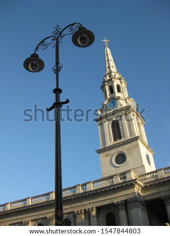 st martins church and lamp trafalgar square london