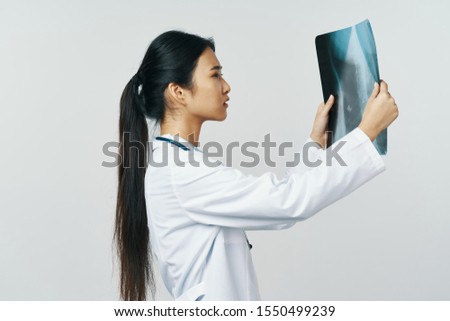X-ray woman doctor side view