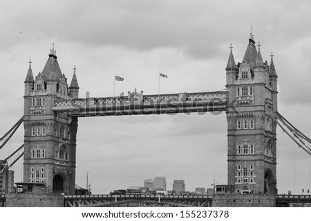 View of Tower Bridge in London 1894