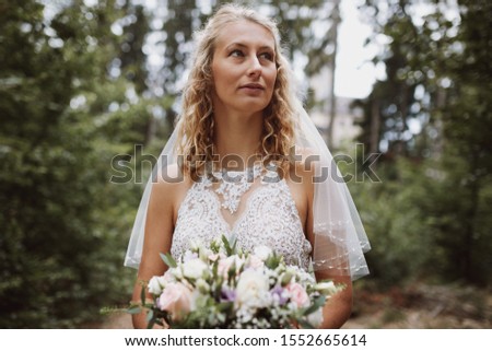 Wedding picture of a beautiful young bride