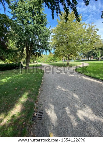 Pathway to the beautifull park