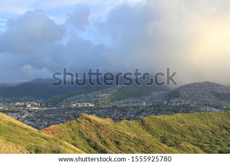 Pictures taken on top of Diamond Head national crater. 