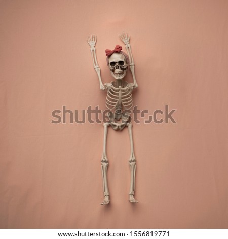 Skeleton Cute halloween anti-vaxxer child
