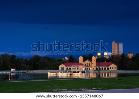 Denver Colorado City Park and Skyline at Sunrise , Ciytscape in the morning, USA